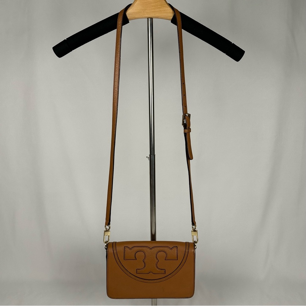 RARE GEM!! Tory Burch All T Crossbody Bag in Bark - Picture 4 of 16